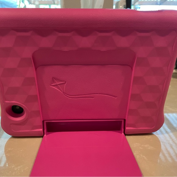 Kids Fire Tablet 7 - Picture 2 of 3